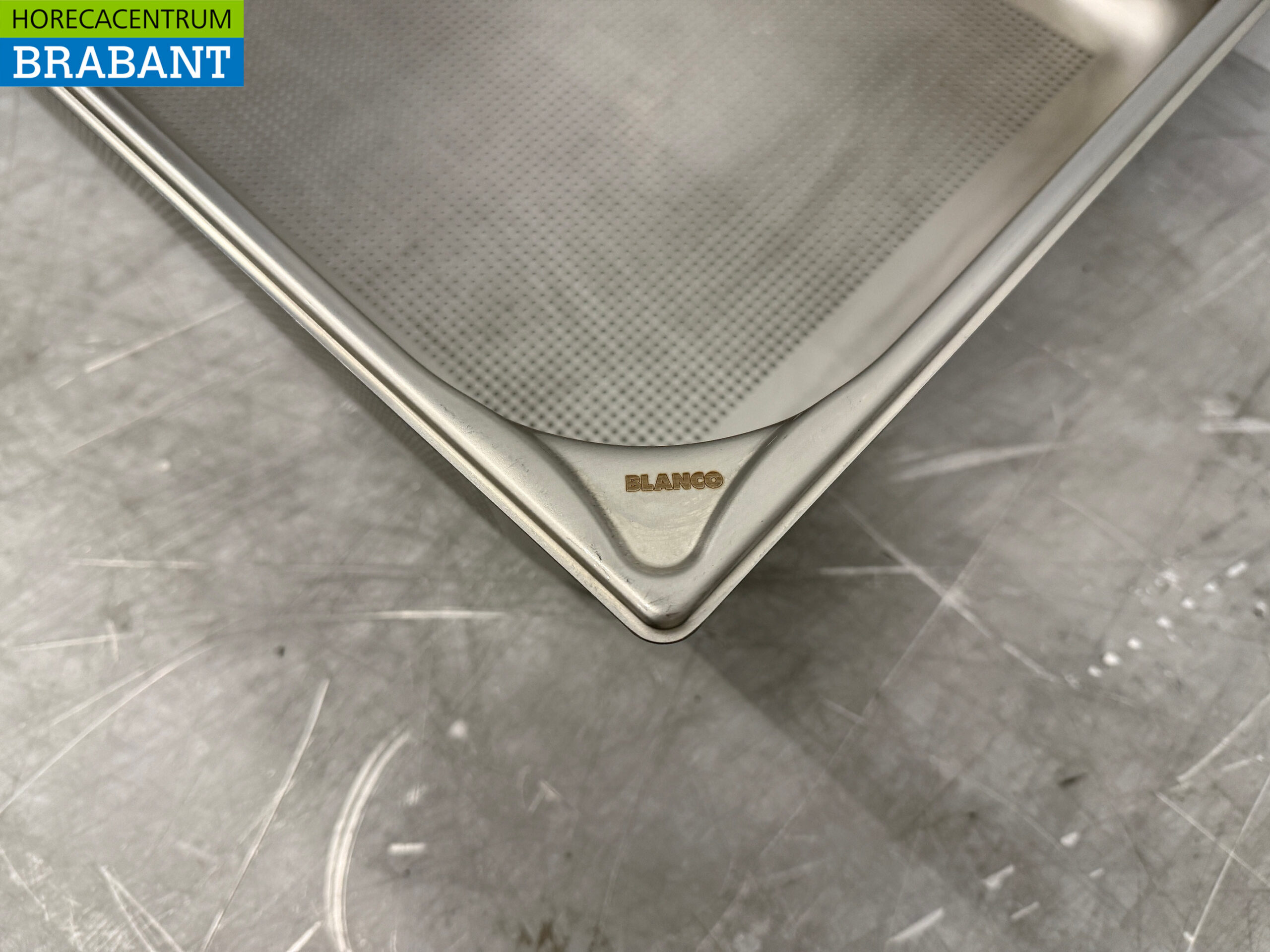 Stainless steel Blanco 2/1 GN - Gastronorm Tray Perforated 200 mm Catering - Image 5