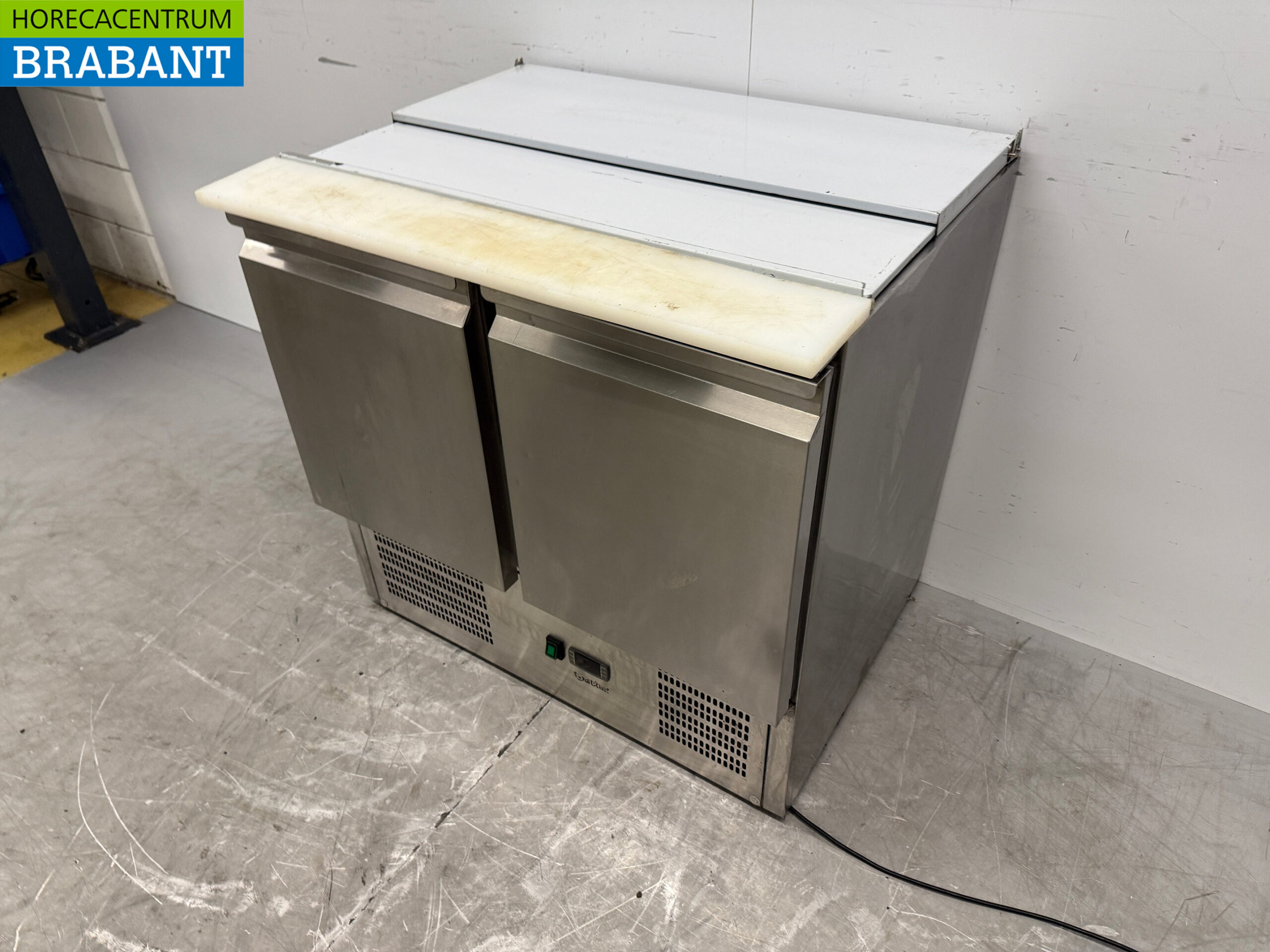 Stainless steel Bartscher Saladette Refrigerated Workbench 2 Doors 90,5 cm 230V Horeca - Image 2