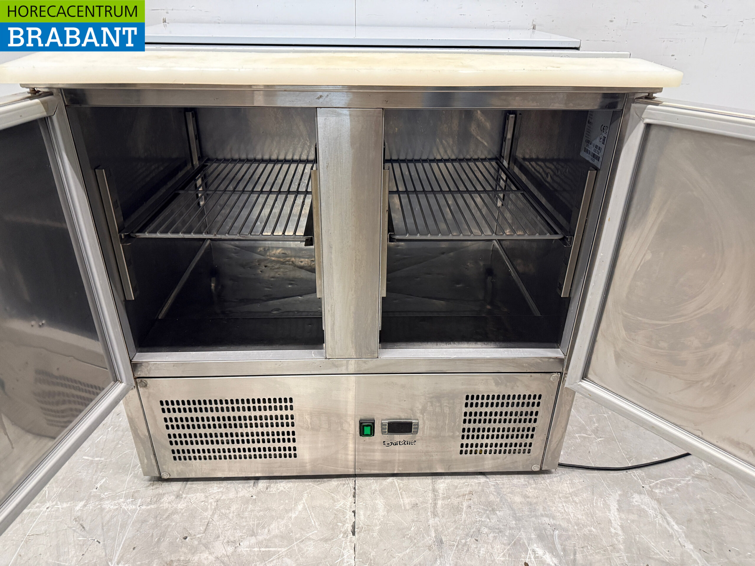 Stainless steel Bartscher Saladette Refrigerated Workbench 2 Doors 90,5 cm 230V Horeca - Image 5