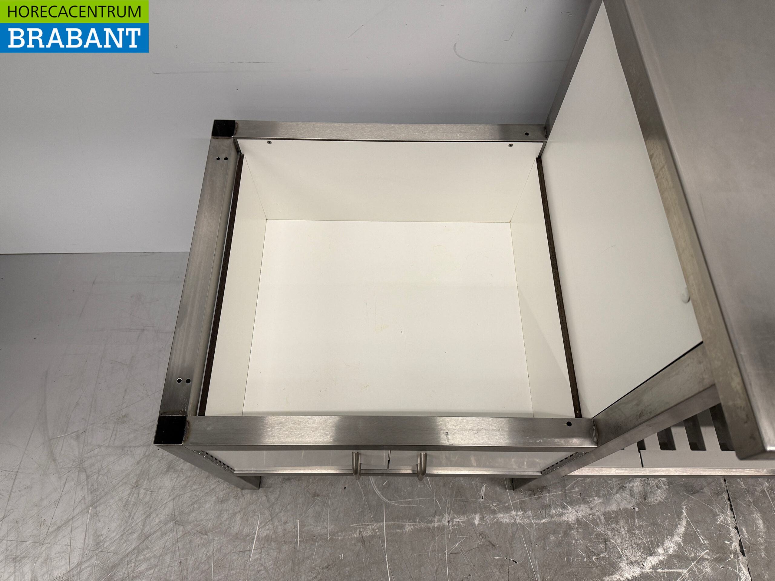 Stainless Steel Work Cabinet with 4 Doors 196.5 x 70 x 89 cm GAS Catering - Image 4