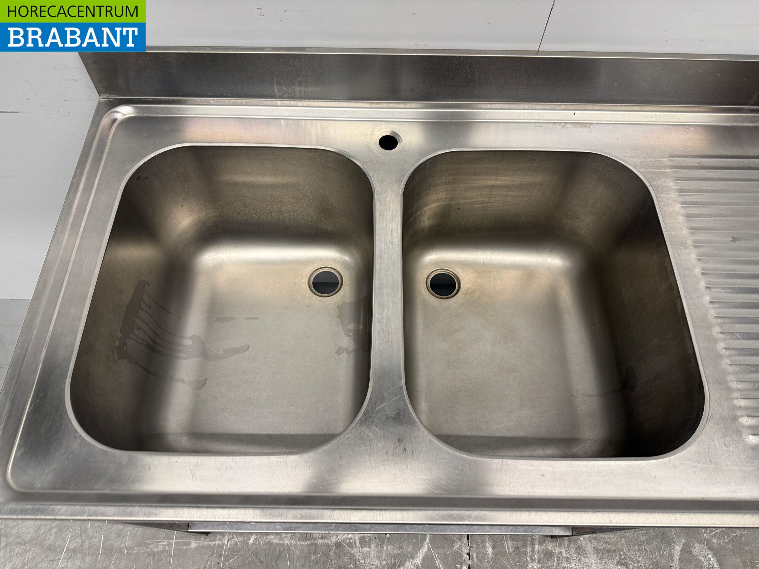 Stainless Steel Sink with Double Basins, 160 x 70 x 88 cm, Commercial Use - Image 5