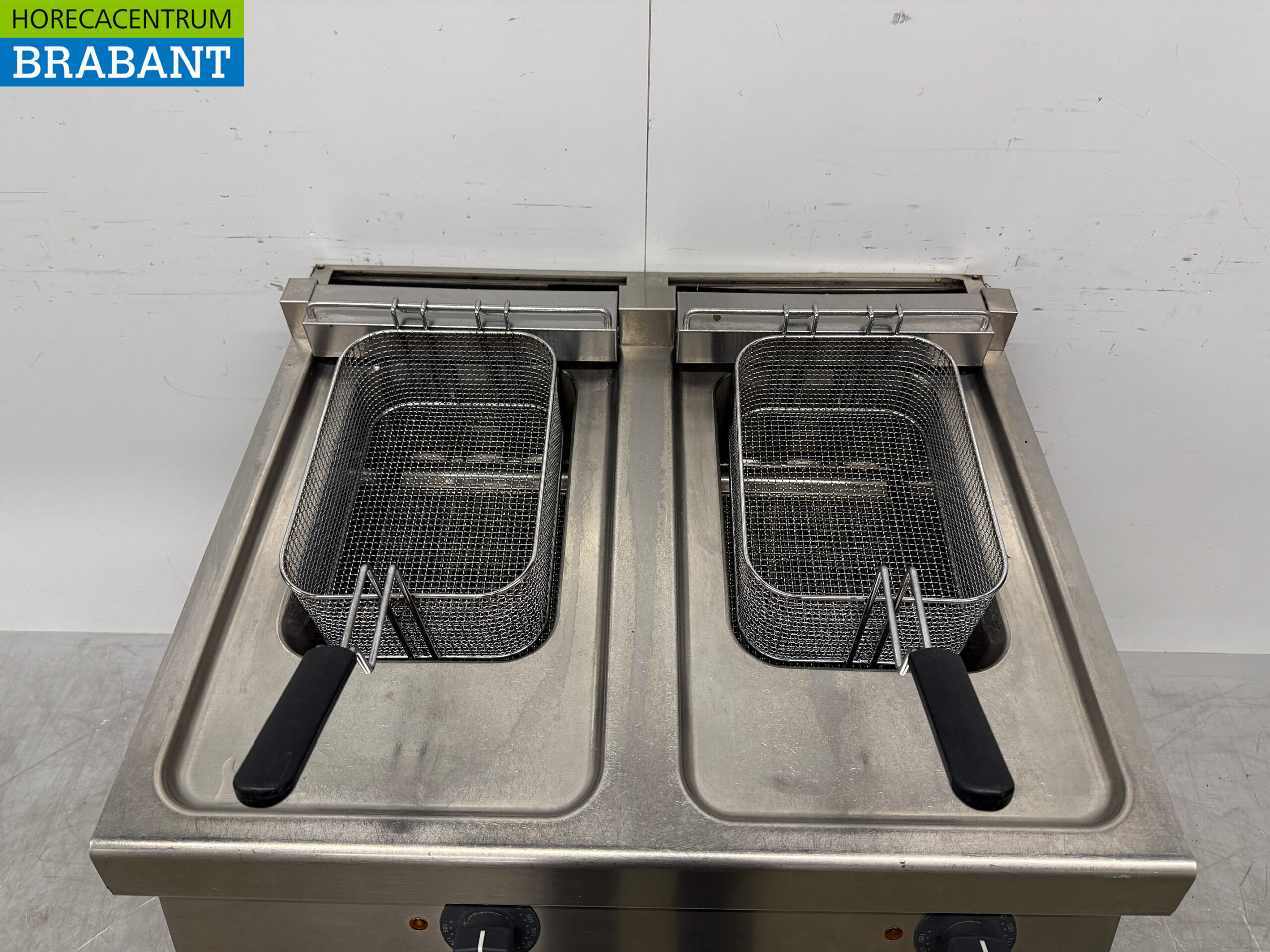 Zanussi Stainless Steel Double Fryer, 2 x 16 liters, 400V, Commercial Use - Image 4