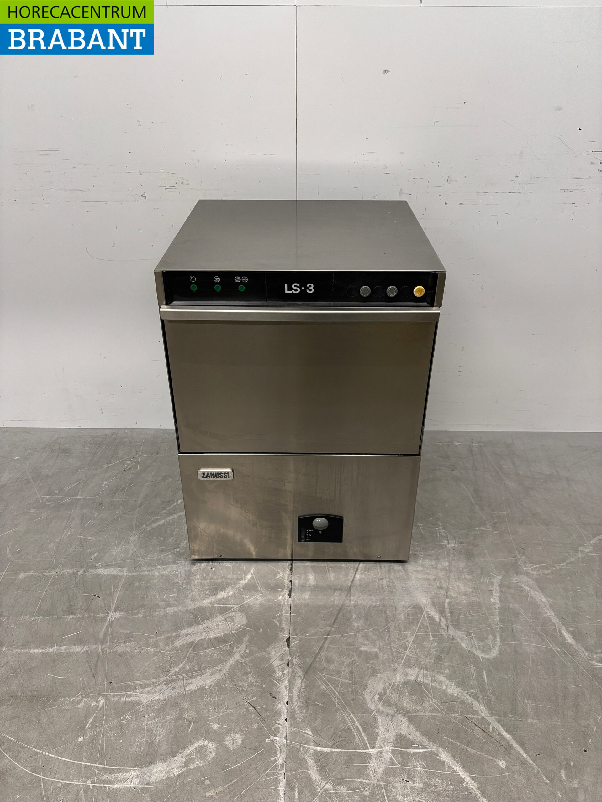 Stainless steel Zanussi Dishwasher with drain pump 230V Horeca