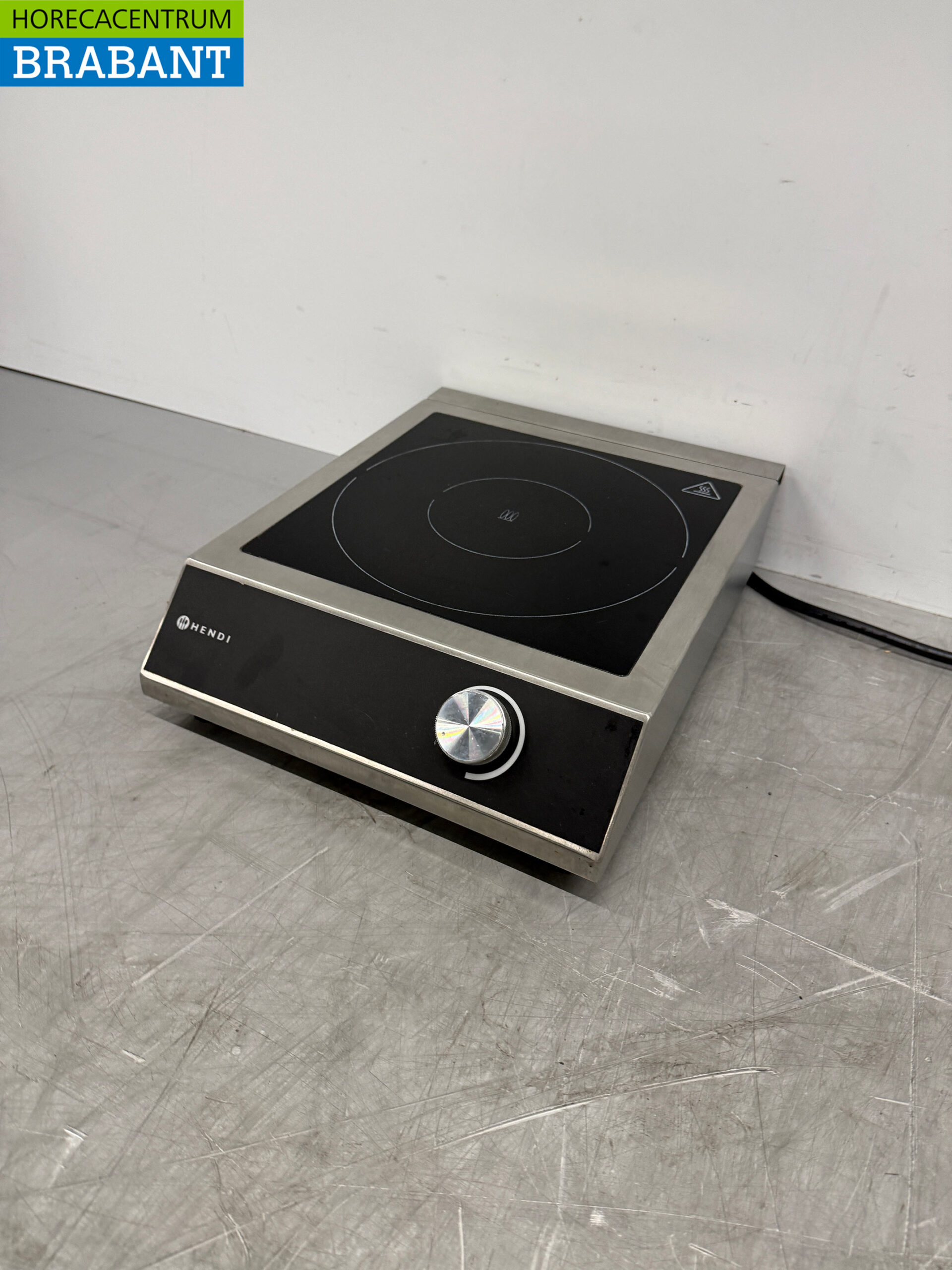Stainless Steel Hendi Induction Cooktop, 3.5 kW, 230V, Commercial Use - Image 2