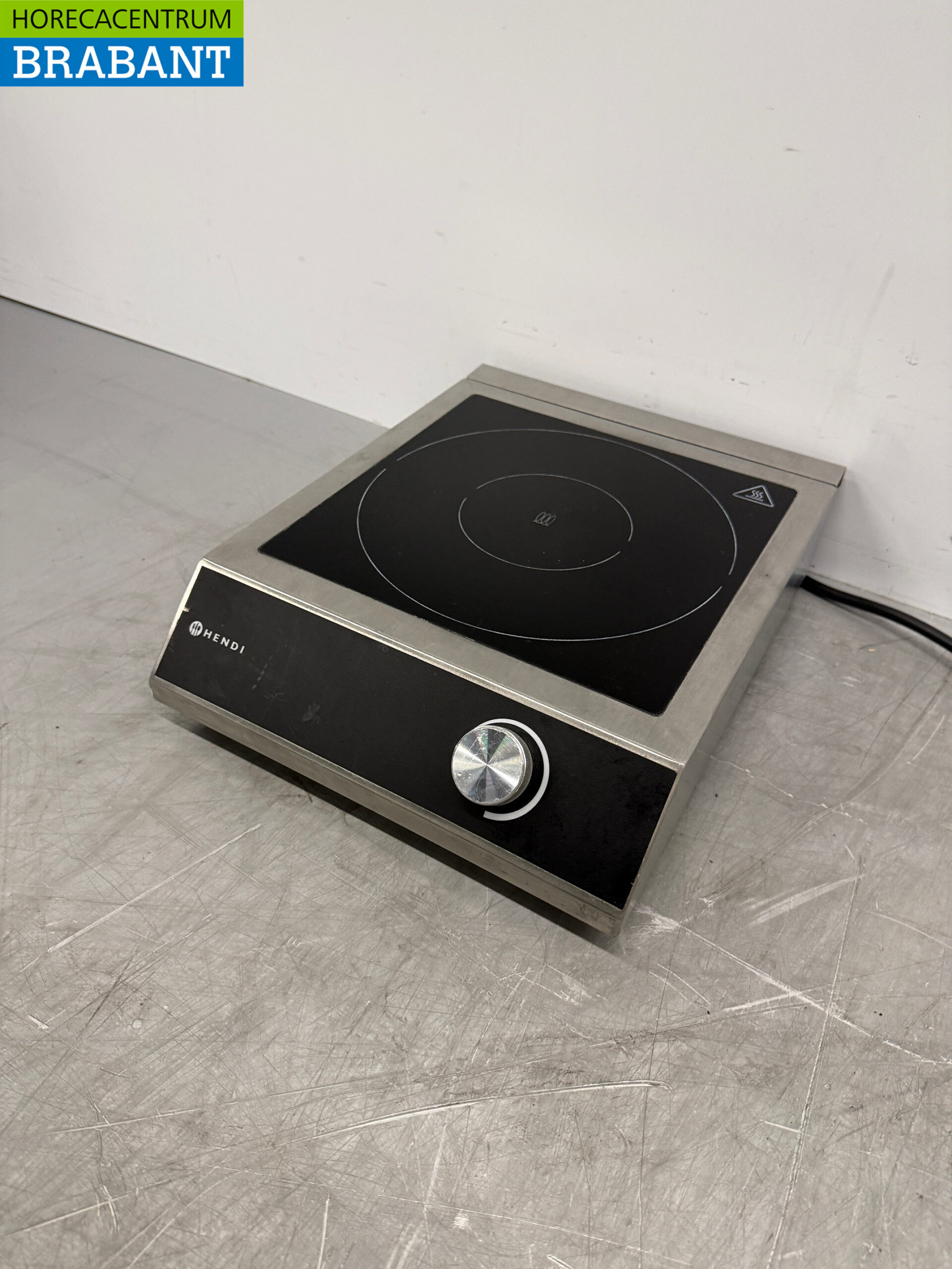 Stainless Steel Hendi Induction Cooktop, 3.5 kW, 230V, Commercial Use - Image 2