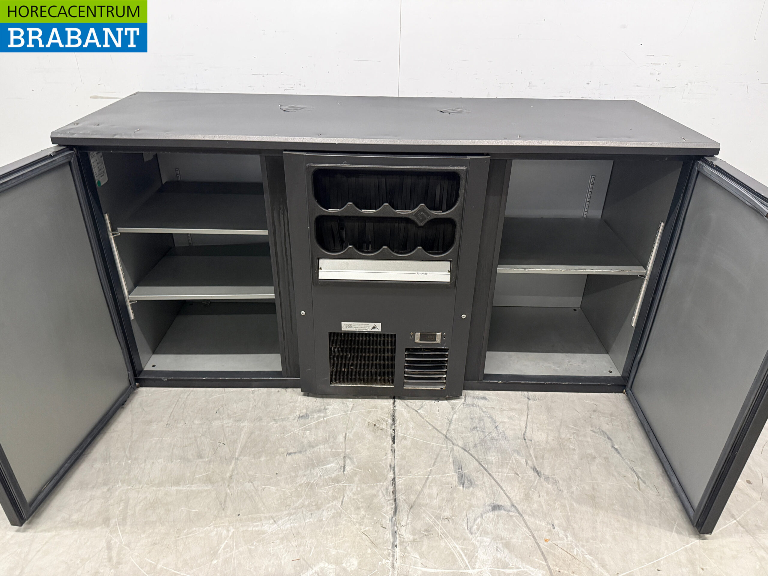 Gamko Beverage Cooler with Bottle Rack, 2 Doors, 167 cm, 230V, Food Service - Image 4