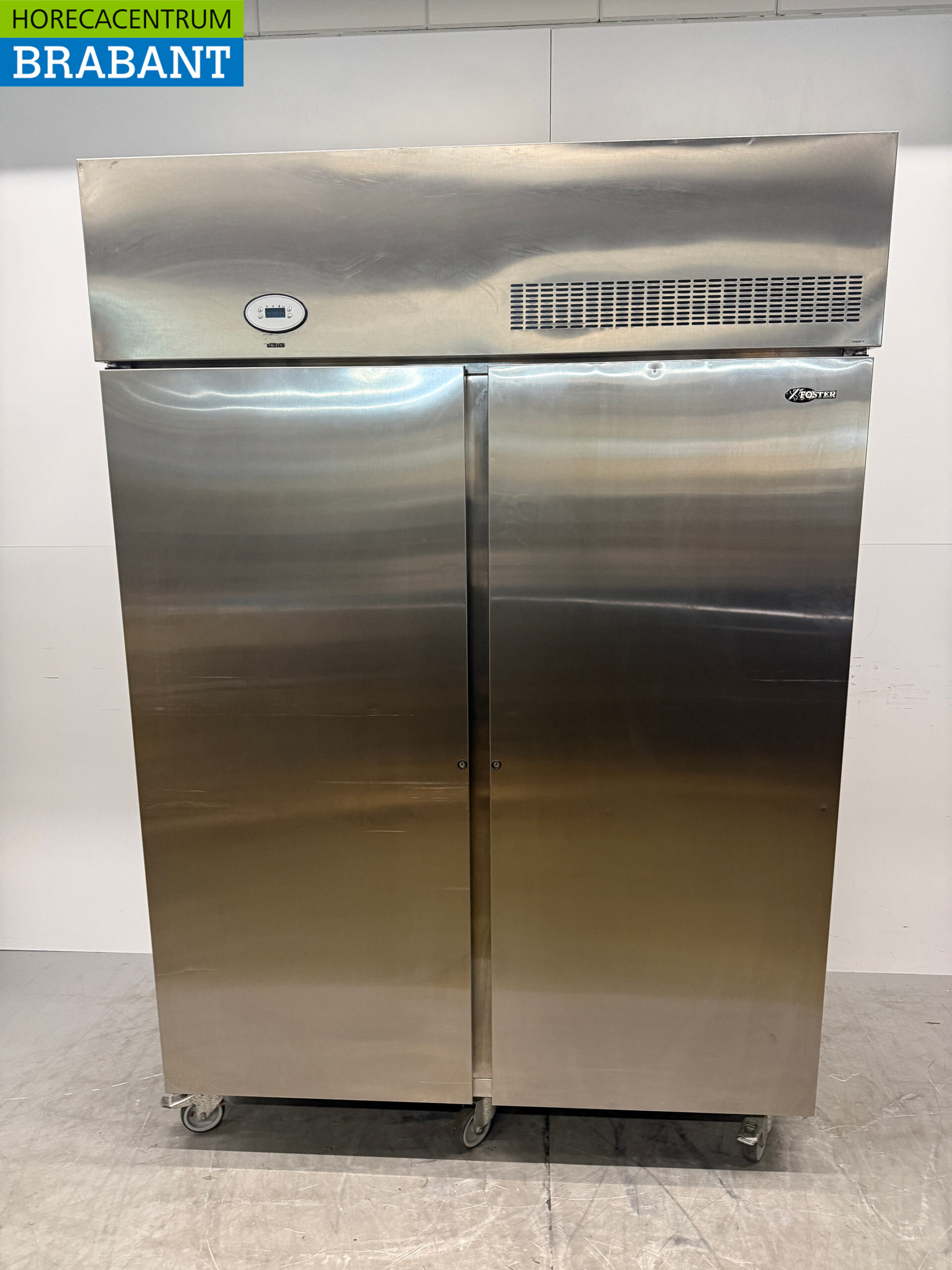 Stainless Steel Foster Mobile Double-Door Freezer, 1350 liters, 230V, for the Food Service Industry