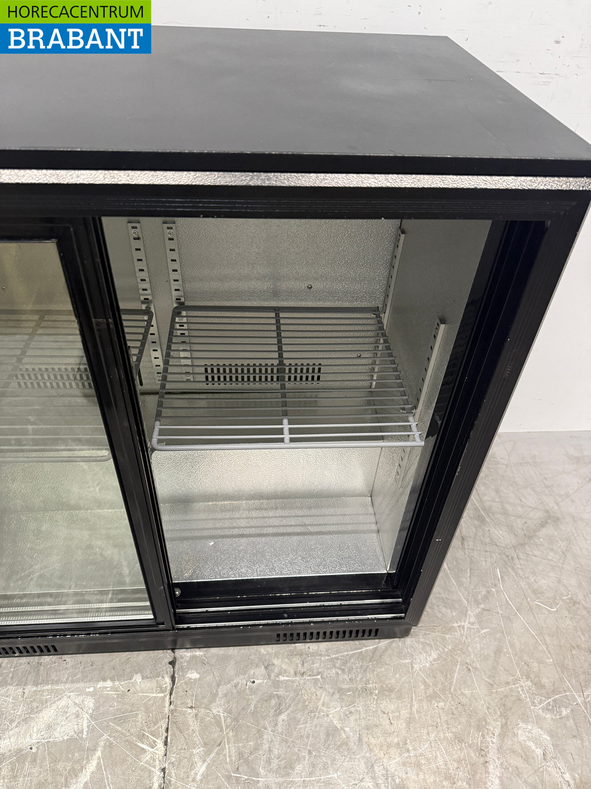 Bar Cooler with 2 Glass Sliding Doors, 90.5 cm, 230V, for the Food Service Industry - Image 4