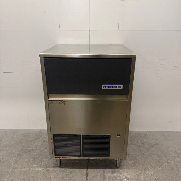 Stainless steel Brema Peeling ice machine 155 kilos per day 230V Horeca