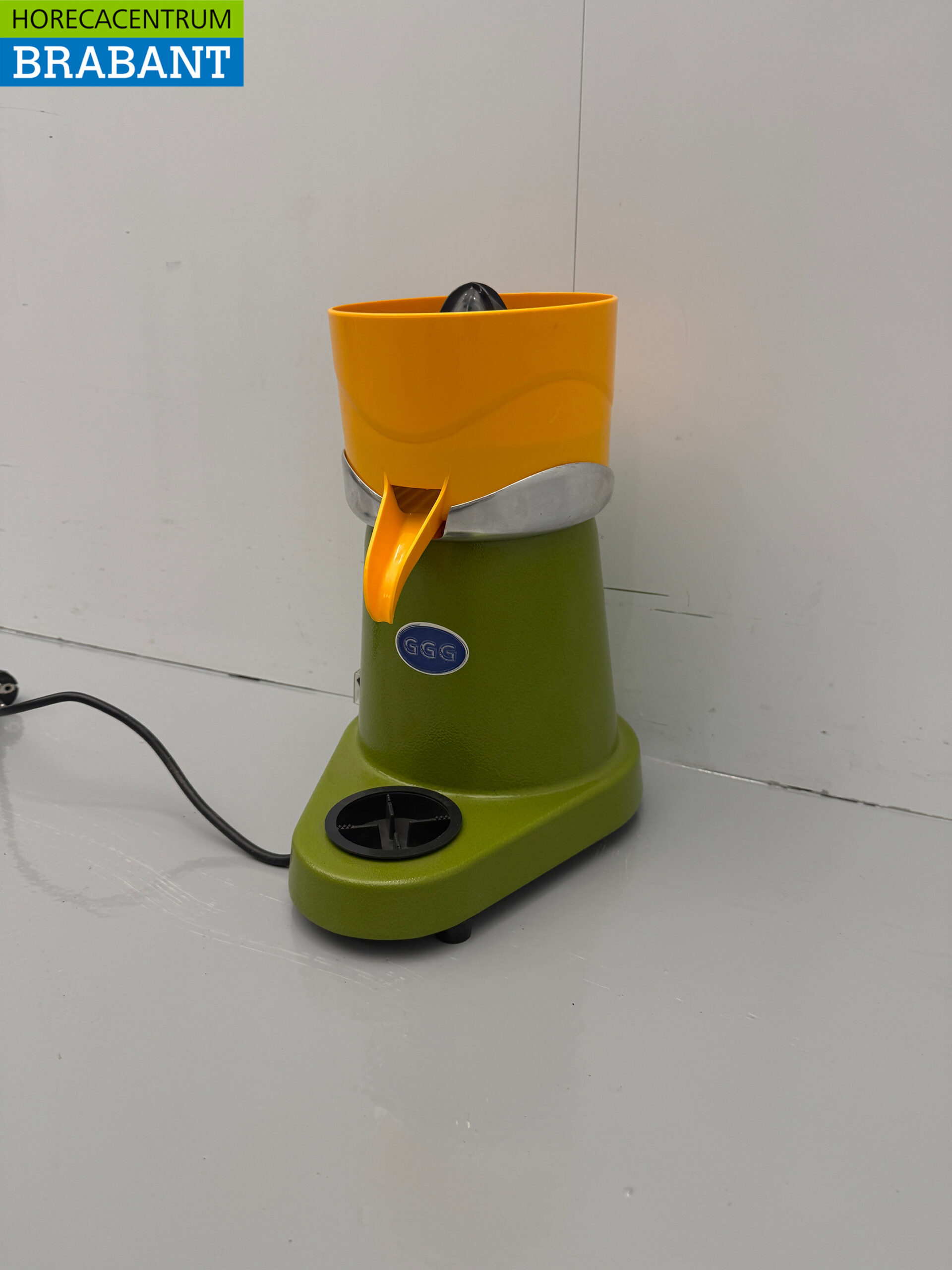 GGG orange juicer citrus press 230V Catering - Image 2