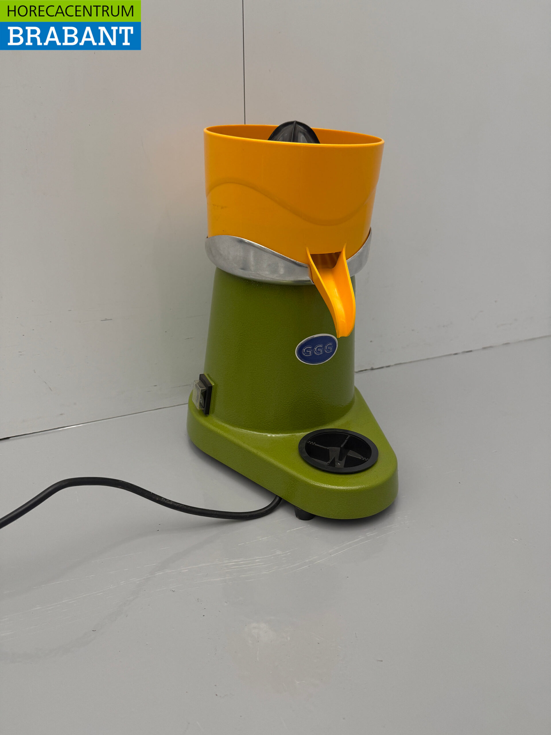 GGG orange juicer citrus press 230V Catering - Image 3