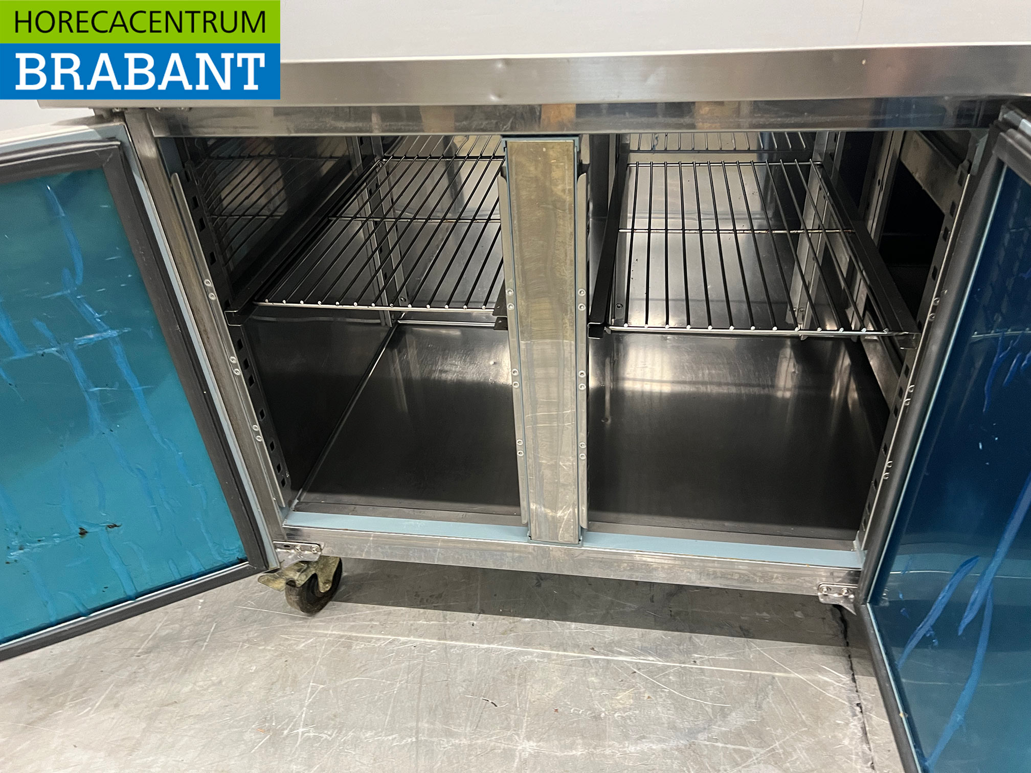 Stainless Steel Polar Mobile Refrigerated Workbench, 2 Doors and 2 Drawers, 179.5 cm, 230V, Food Service - Image 4
