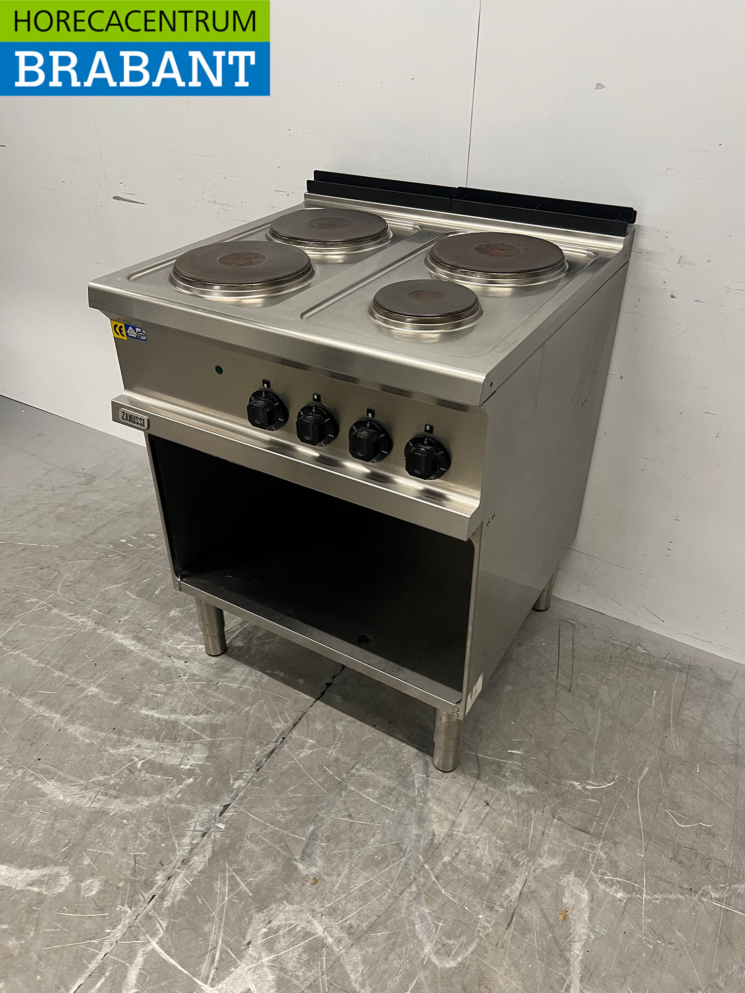 Zanussi Stainless Steel 4-Burner Electric Stove, 70 cm, 400V, Commercial Use - Image 2
