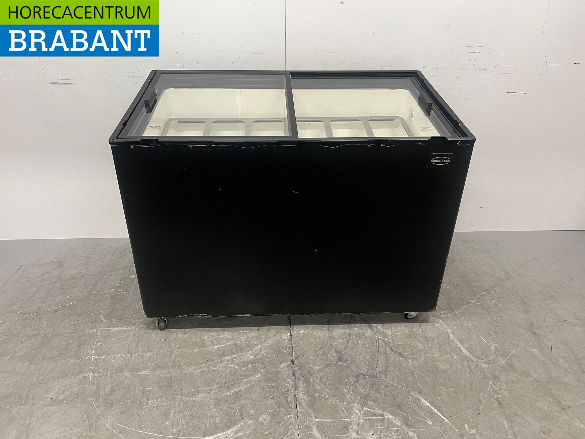Mobile Combisteel Java Scoop ice cream display case 8 trays 230V Horeca