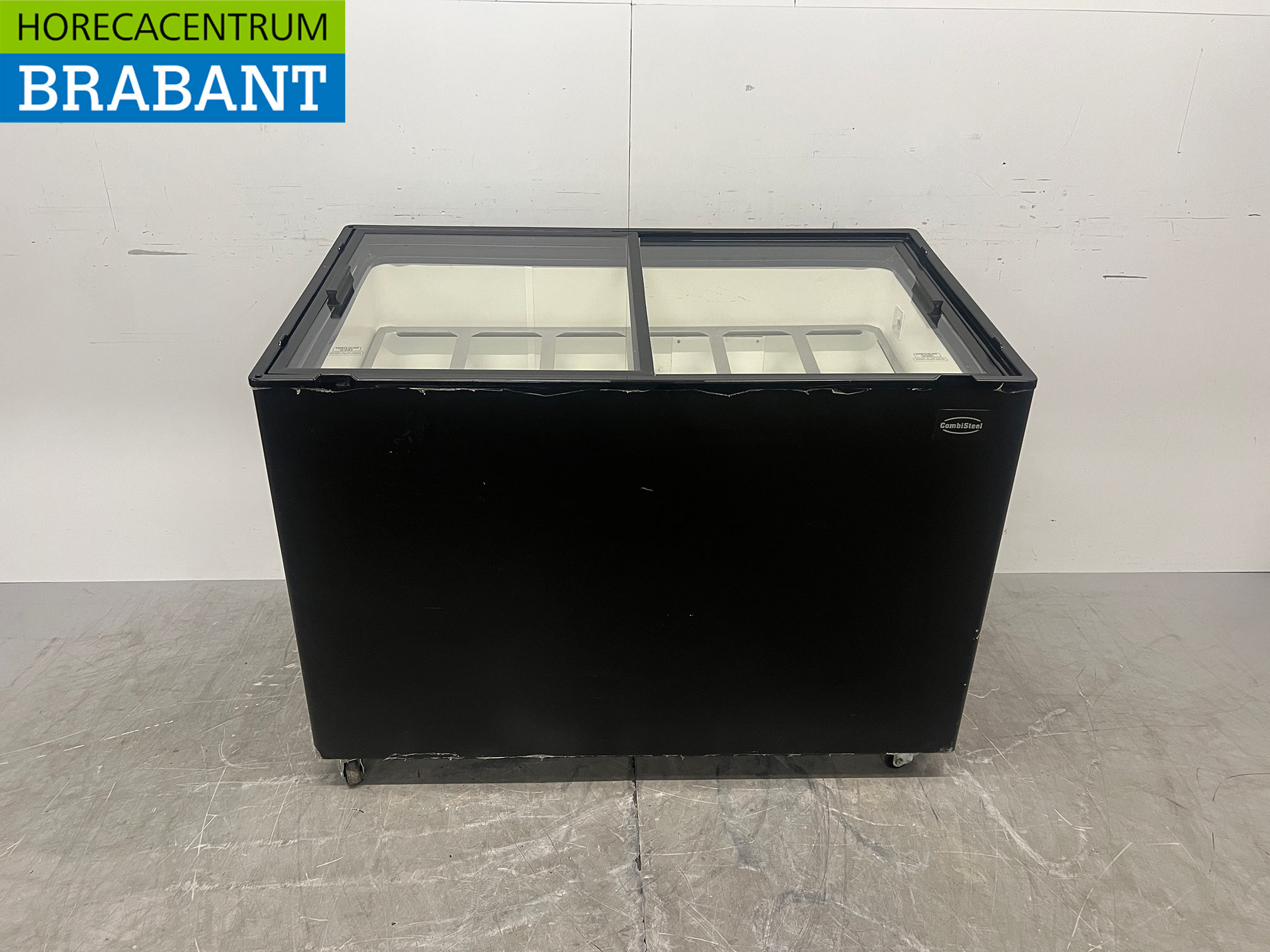Mobile Combisteel Java Scoop ice cream display case 8 trays 230V Horeca - Image 2