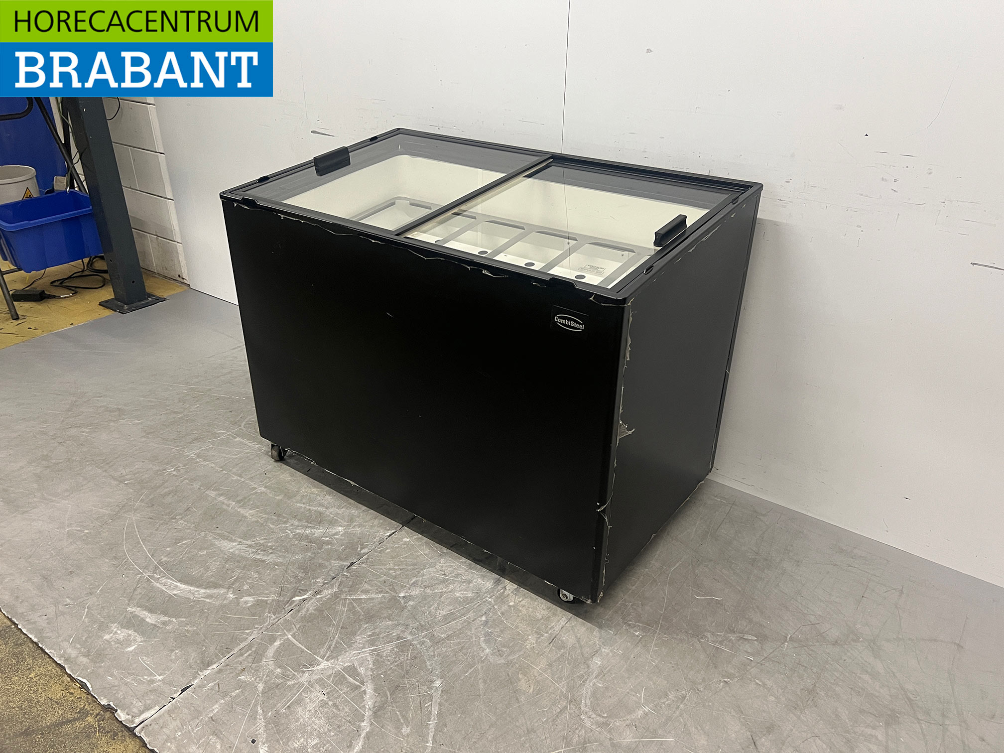 Mobile Combisteel Java Scoop ice cream display case 8 trays 230V Horeca - Image 3