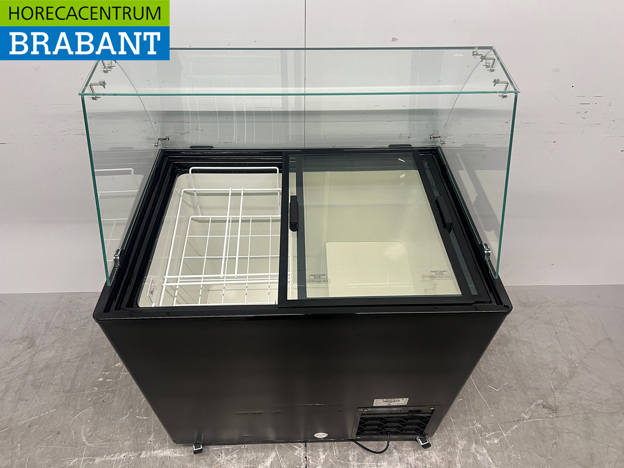 Mobile Combisteel Corsica Scoop ice cream display case 6 trays 230V Horeca - Image 6