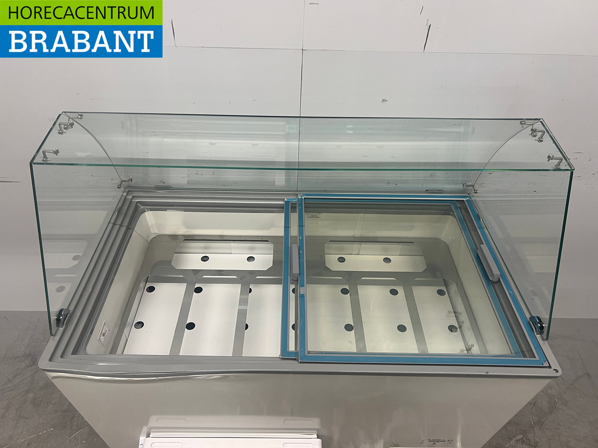 Mobile Combisteel Java Scoop ice cream display case 8 trays 230V Horeca - Image 5