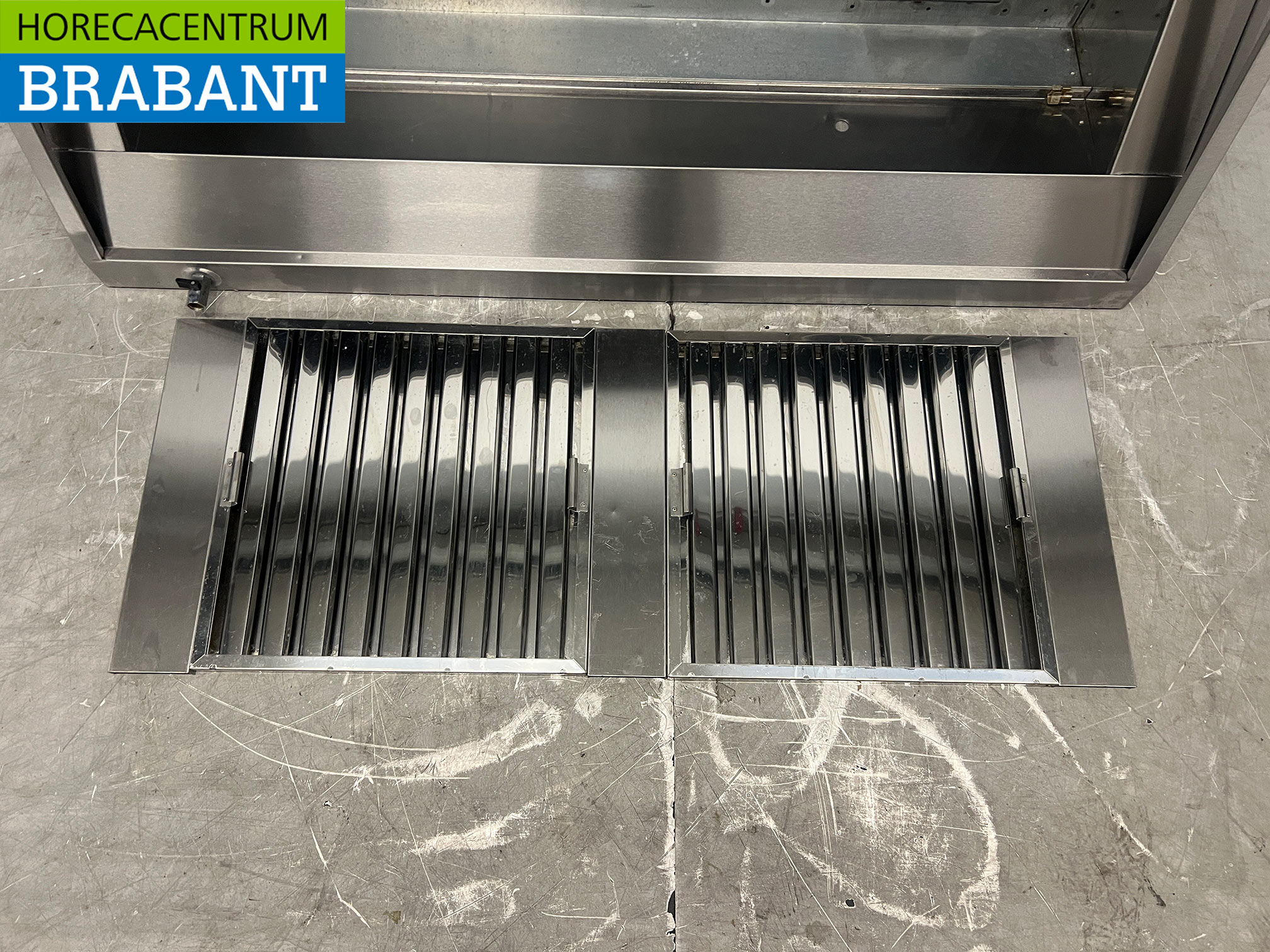 Stainless Steel Range Hood with Slatted Filters, 150.5 x 95.5 cm, Angled Model, Commercial Use - Image 4