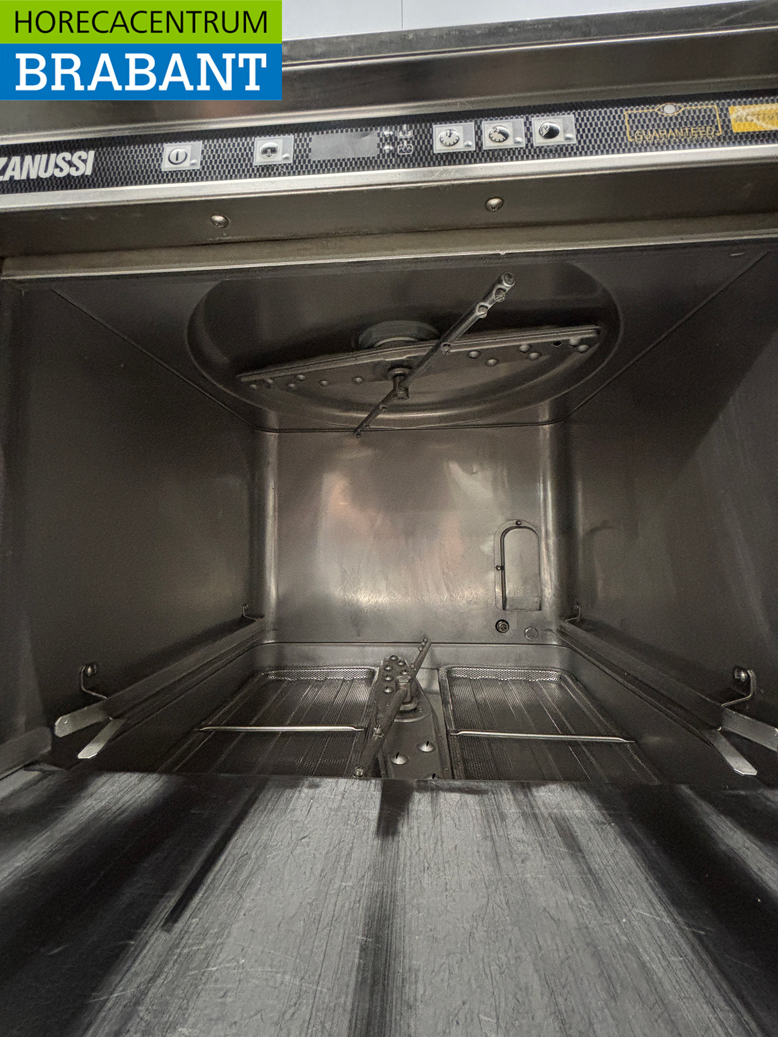 Stainless steel Zanussi Dishwasher 400V Catering - Image 4