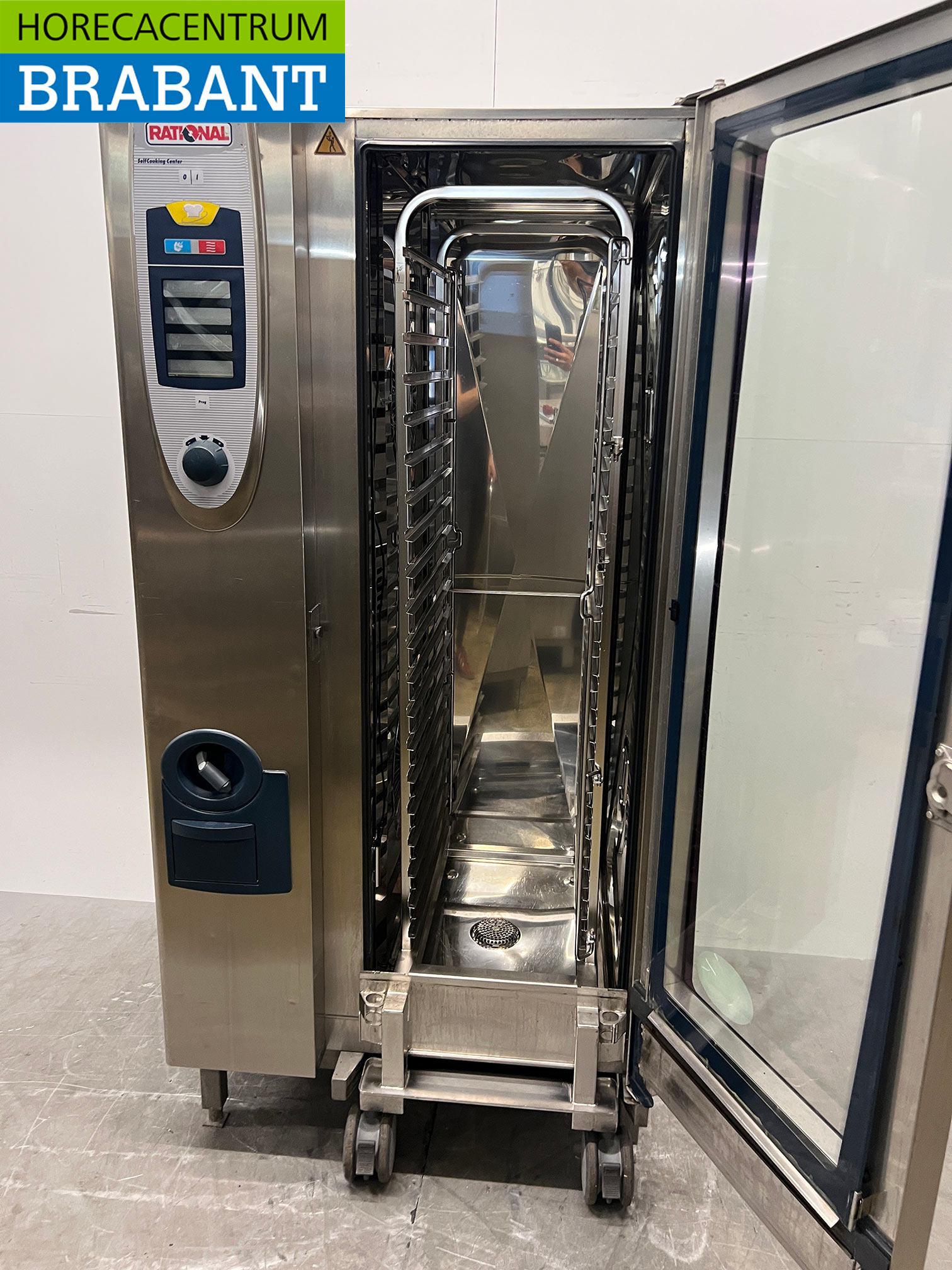 Stainless Steel Rational SCC 201 Combi Steamer, 20 x 1/1 GN, 400V, Foodservice - Image 8