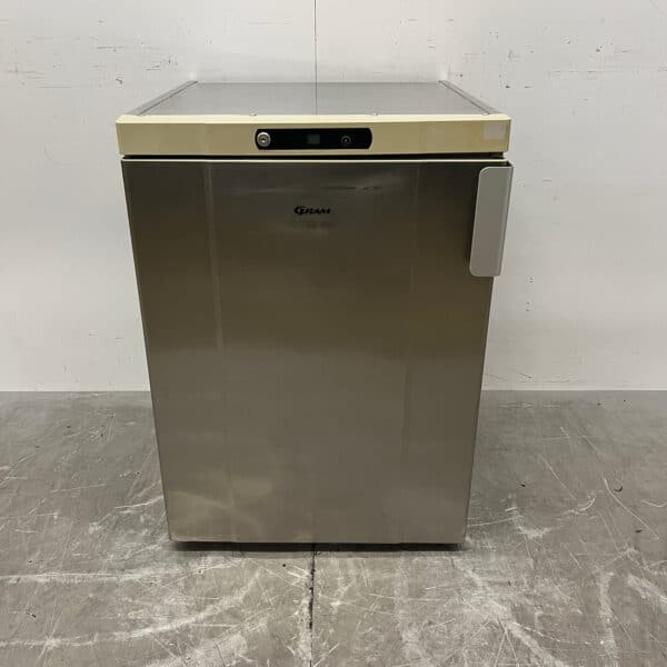 Stainless Steel Gram Countertop Refrigerator, 166 liters, 230V, Food Service