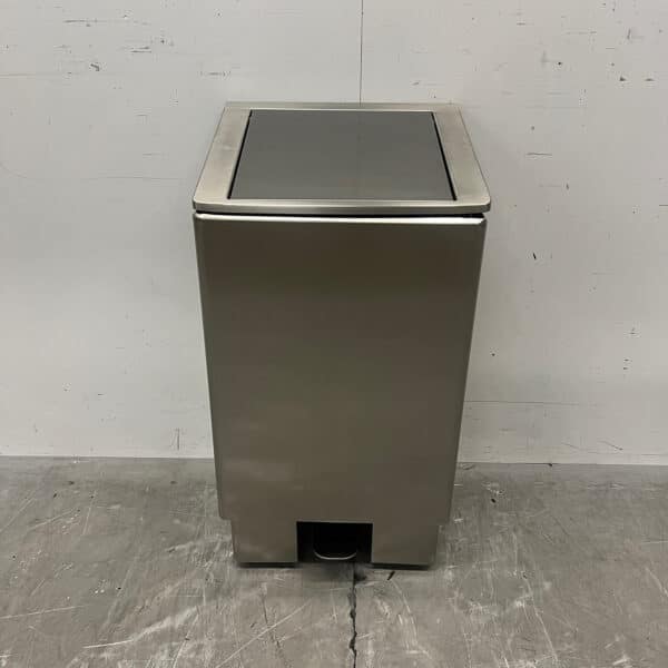 Stainless Steel Josto Trash Can with Foot Pedal and Soft-Close, 60 Liters, for the Food Service Industry