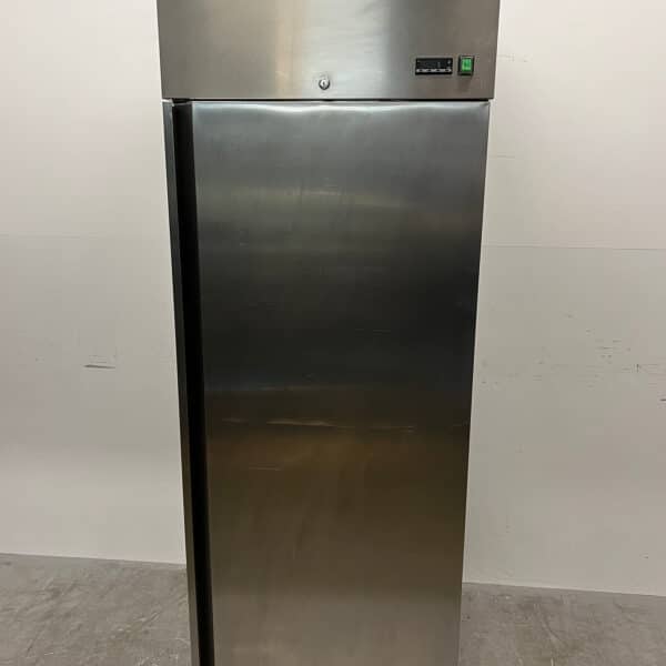 Stainless Steel Dorametal Refrigerator, 650 liters, 230V, Food Service
