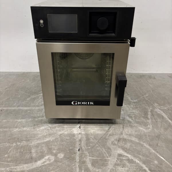 Stainless Steel Giorik Combisteamer 6 x 1/1 GN 400V for the Food Service Industry