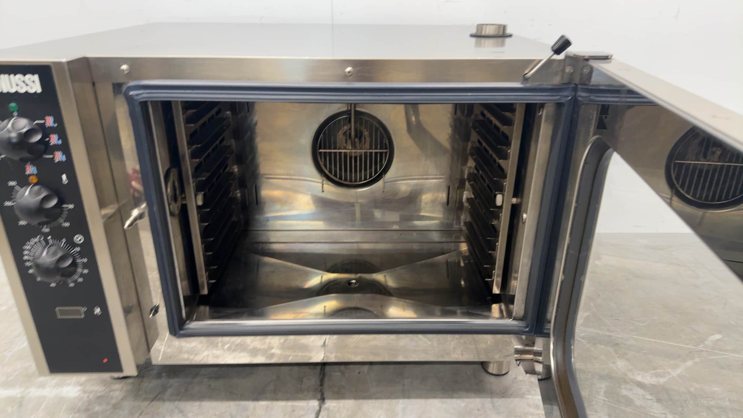 RVS Zanussi Heteluchtoven met vochtinjectie 6 x 1/1 GN 400V Horeca