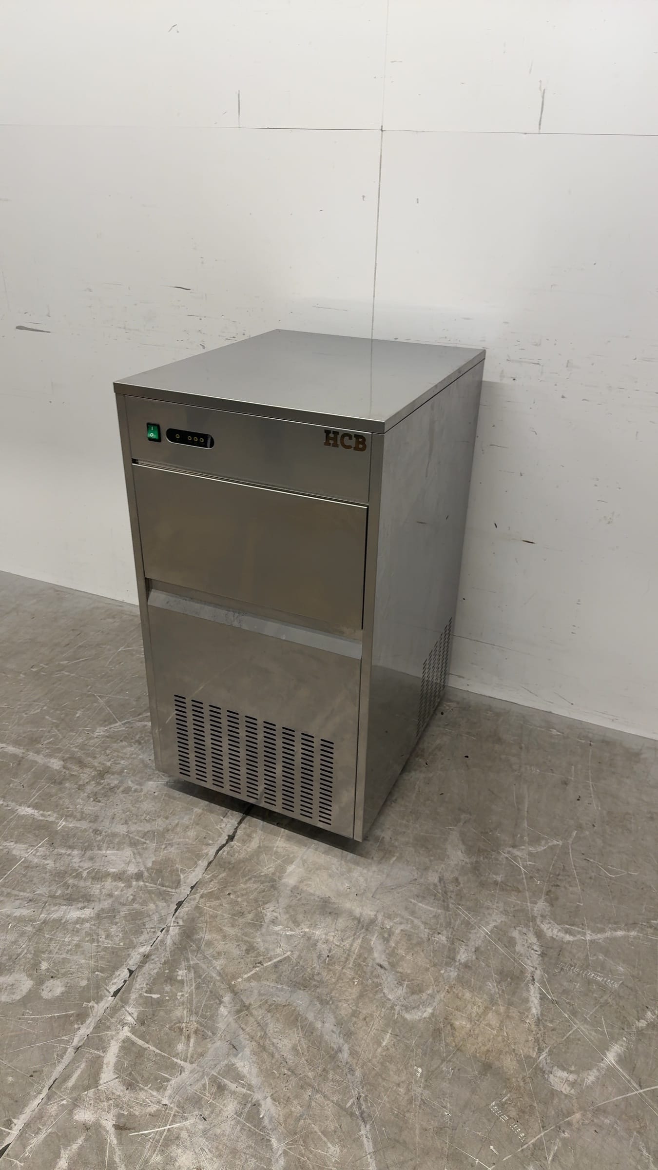 RVS HCB Ijsblokjesmachine 80 kg per dag 25kg bunker 230V Horeca