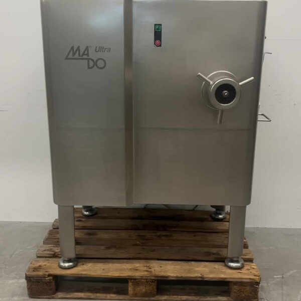 Stainless Steel Mado Ultra Meat Grinder 400 kg, 9 kW, 400 V, Food Service
