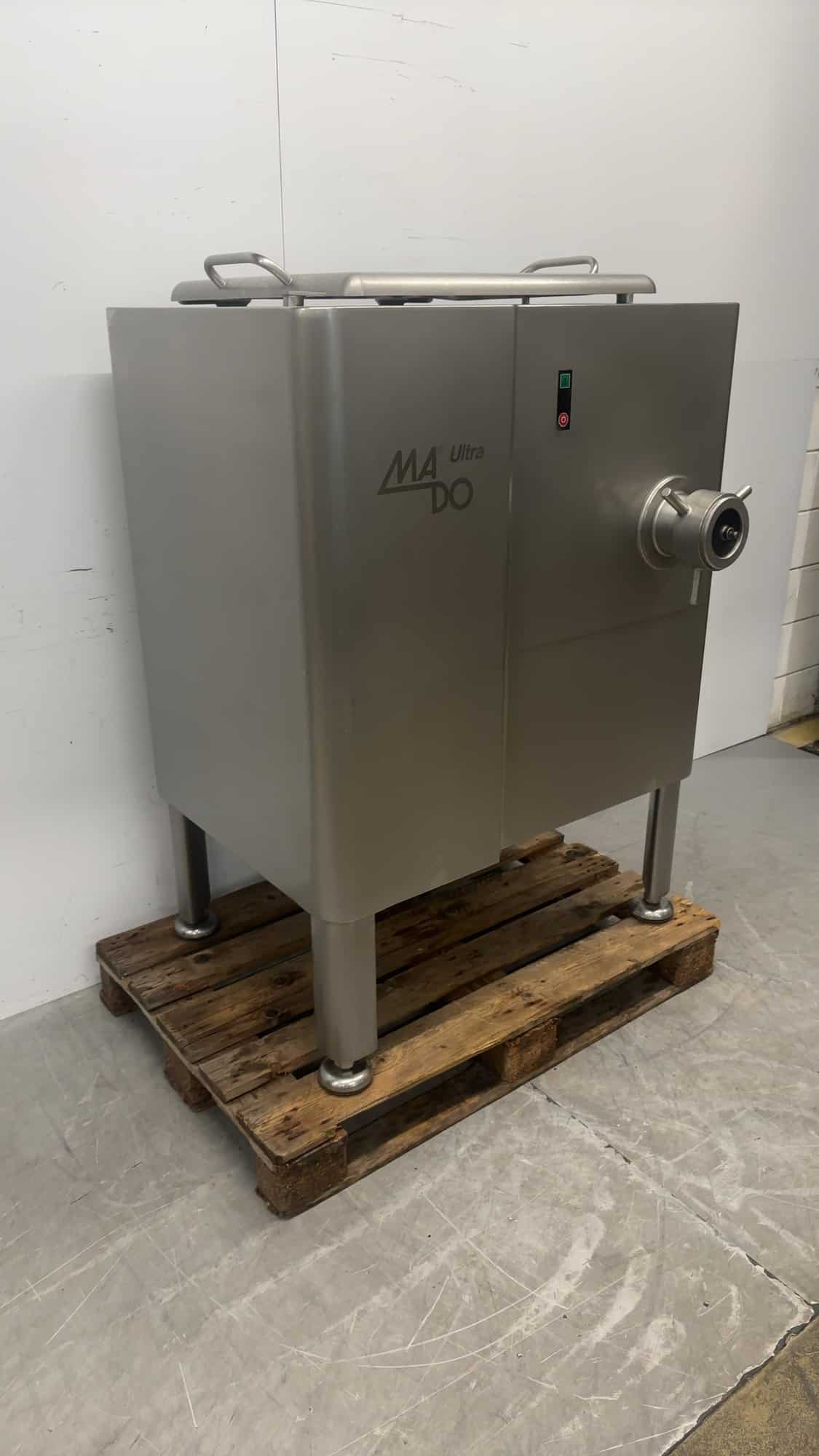 Stainless Steel Mado Ultra Meat Grinder 400 kg, 9 kW, 400 V, Foodservice