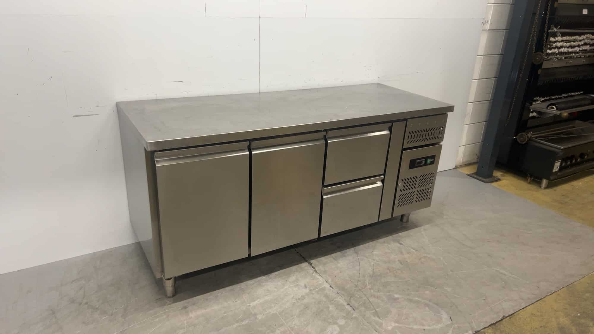 Stainless Steel Maxxfrost GN3110TN Refrigerated Workbench 230V 179.5 x 70 x 88 cm Food Service