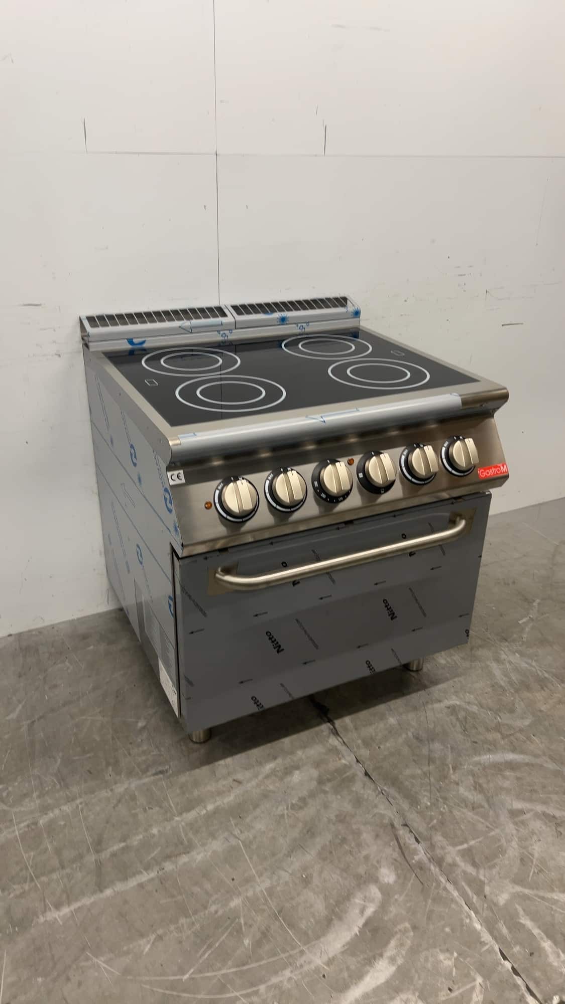 Stainless Steel Gastro M GM70/80 CFVE Induction Cooktop with Oven, 15.2 kW, 400 V, Food Service