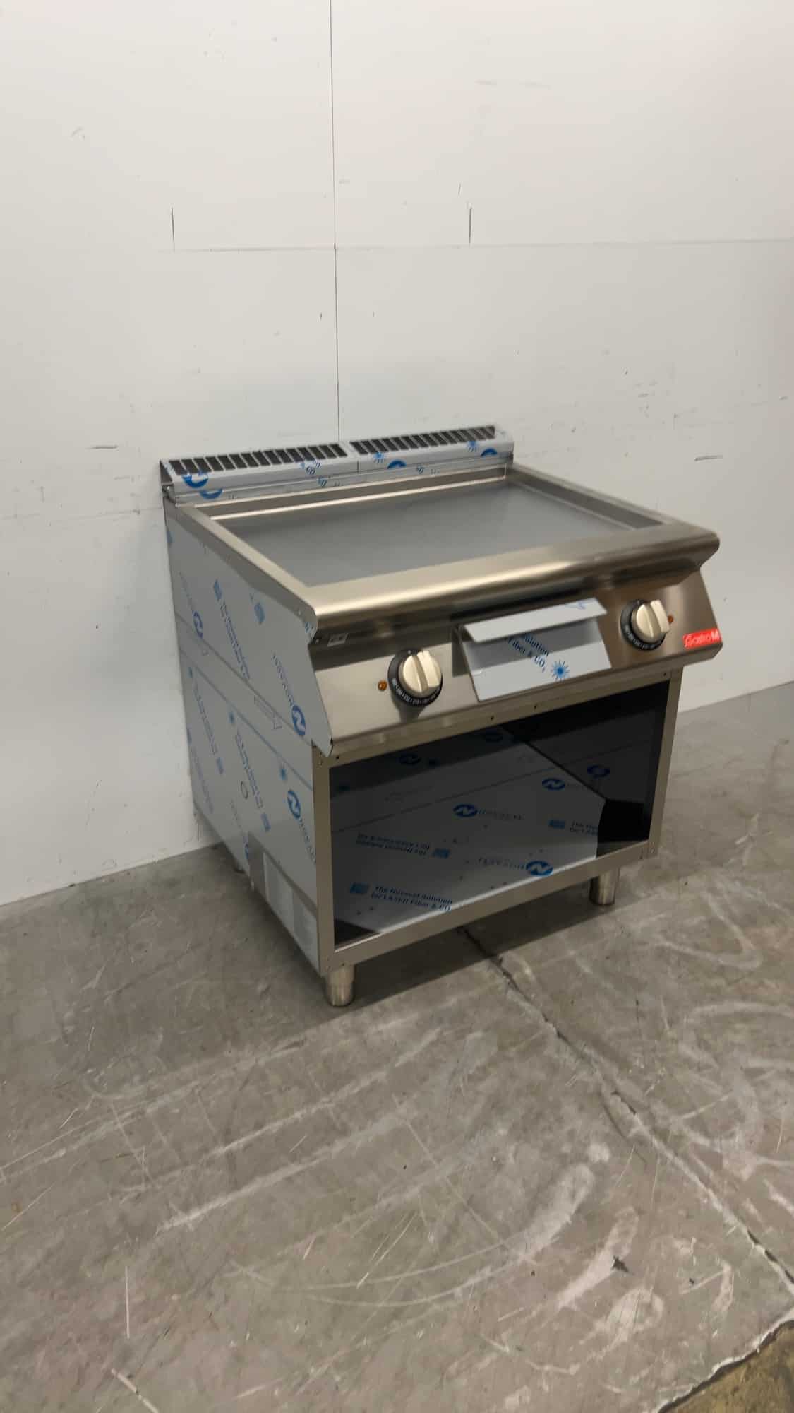 Stainless Steel Gastro M GM70/80 FTES Griddle, 10.8 kW, 400 V, Food Service
